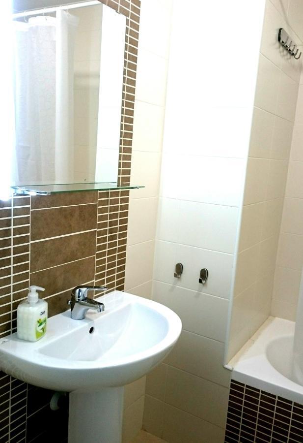 Apartamento De Dos Dormitorios Junto A Mojacar Playa Garrucha Dış mekan fotoğraf
