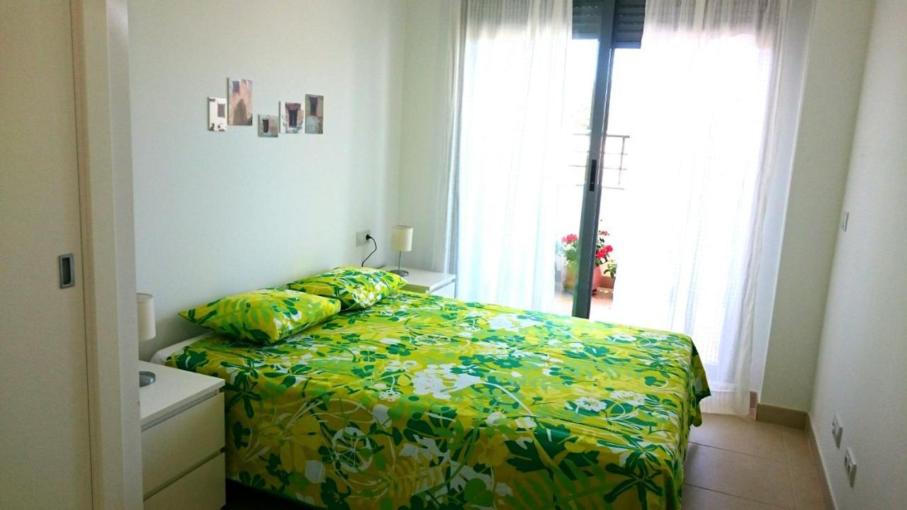 Apartamento De Dos Dormitorios Junto A Mojacar Playa Garrucha Dış mekan fotoğraf